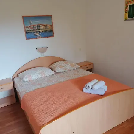 Apartments Piko2 Jelsa  Exterior photo