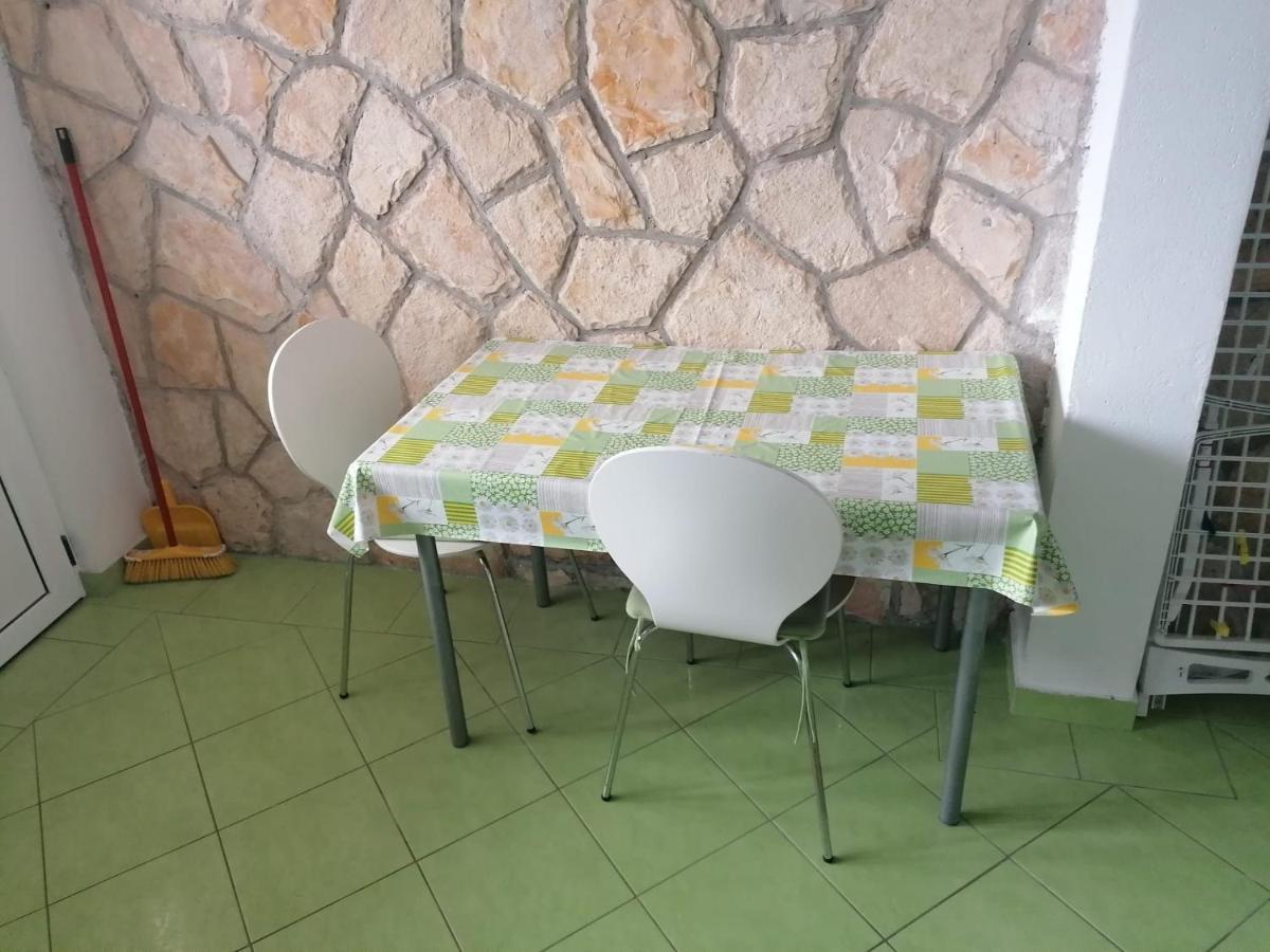Piko2 * Jelsa (Hvar)
